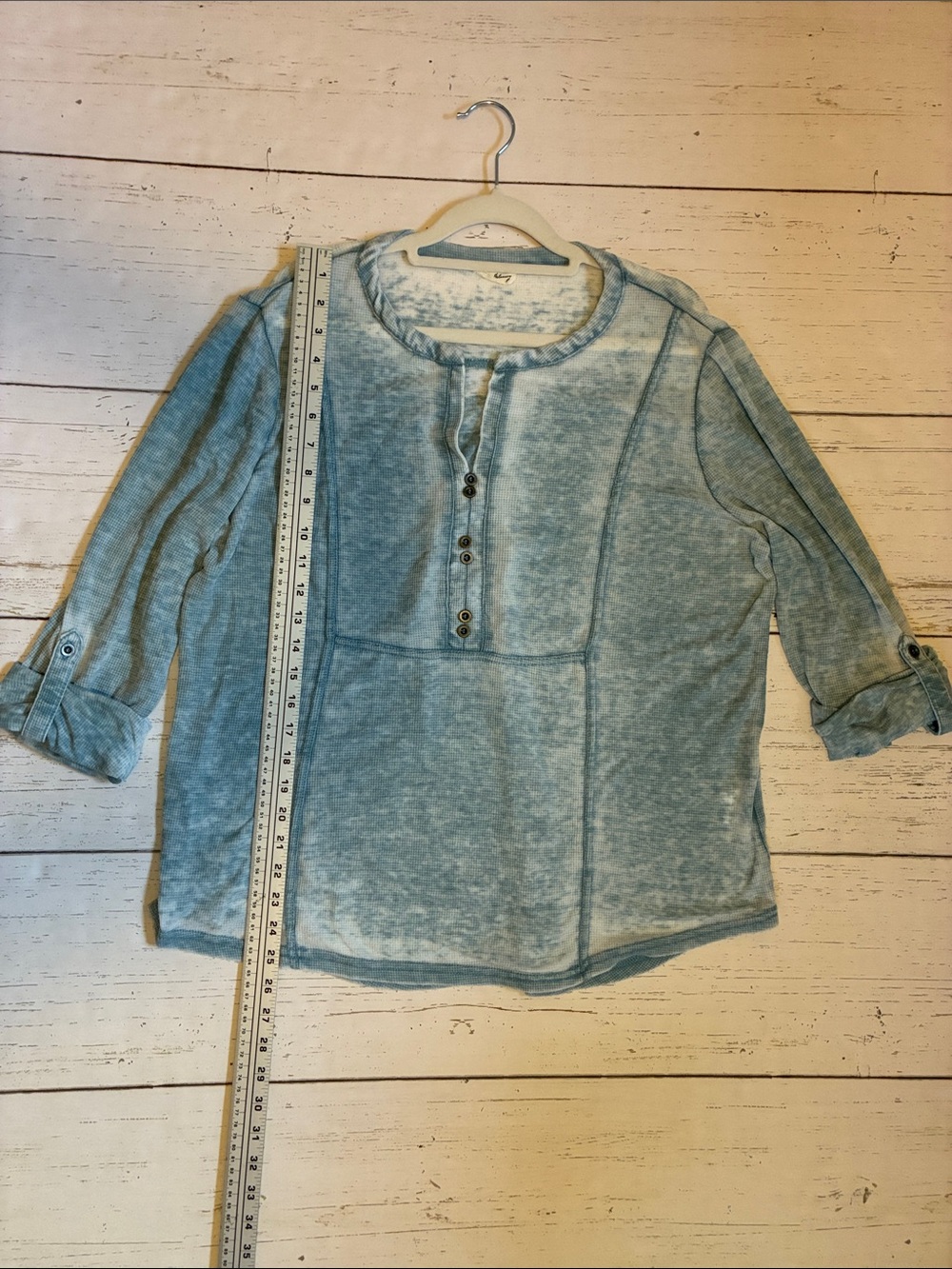 Jane and Delancey Distressed Pale Blue Henley-Style Tunic Top, size XL - Picture 13 of 13